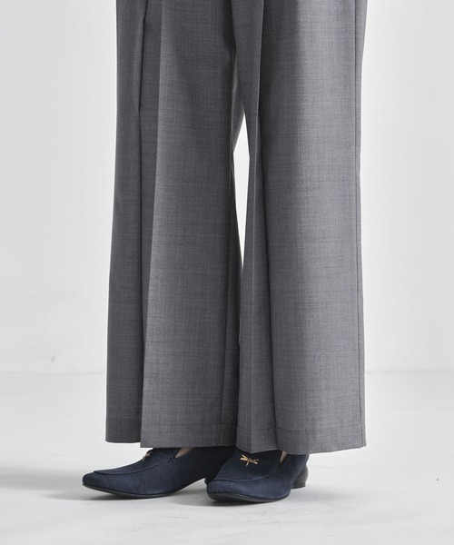 THE TOKYO(ザトウキョウ)の「【THE TOKYO/ザトウキョウ】Front Zip Tuck Pants/SUPER100 サマーウール/フロントジップタックパンツ/ワイドストレートパンツ(その他パンツ・レディース・グレー/ネイビー・1/2)」の5枚目の写真