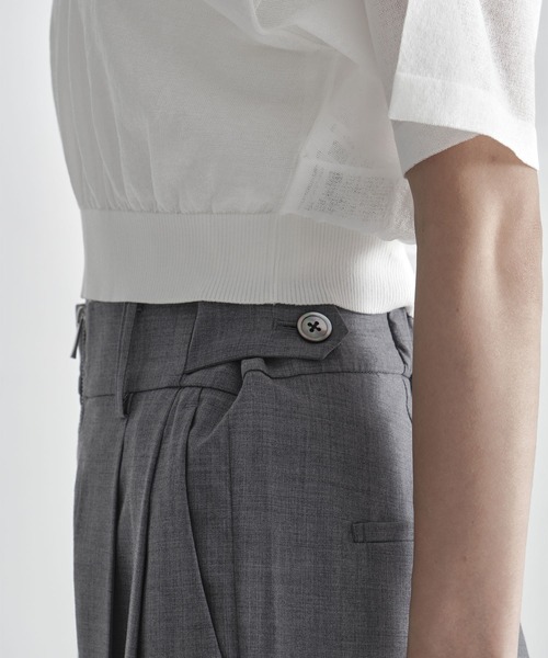 THE TOKYO(ザトウキョウ)の「【THE TOKYO/ザトウキョウ】Front Zip Tuck Pants/SUPER100 サマーウール/フロントジップタックパンツ/ワイドストレートパンツ(その他パンツ・レディース・グレー/ネイビー・1/2)」の3枚目の写真