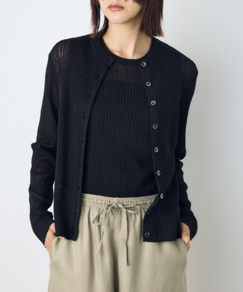 AZUL by moussy(アズールバイマウジー)の「【身長/骨格別着用画像あり】シアーリブ長袖ニットカーディガン 春服 夏服 秋服 シアートップス シアーカーディガン 羽織(カーディガン/ボレロ・レディース・ブラウン/オフホワイト/ブラック/ライトブルー・SMALL/MEDIUM)」の3枚目の写真