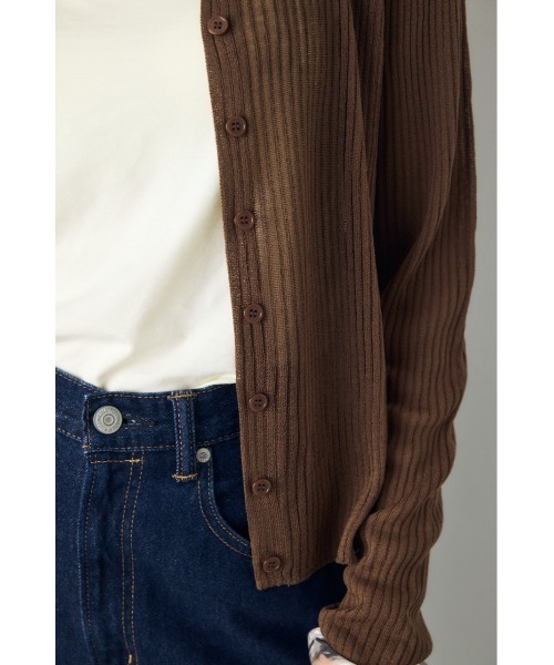 AZUL by moussy(アズールバイマウジー)の「【身長/骨格別着用画像あり】シアーリブ長袖ニットカーディガン 春服 夏服 秋服 シアートップス シアーカーディガン 羽織(カーディガン/ボレロ・レディース・ブラウン/オフホワイト/ブラック/ライトブルー・SMALL/MEDIUM)」の15枚目の写真