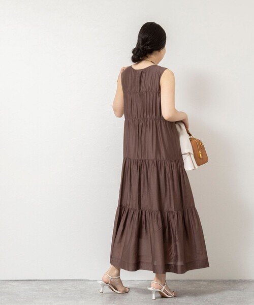 NOLLEY’S Sophi(ノーリーズソフィ)の「【一部WEB限定カラー】ウォッシャブルシアーローンティアード2WAYワンピース(ワンピース・レディース・ブラック/ライトブルー/ダークブラウン・38)」の18枚目の写真