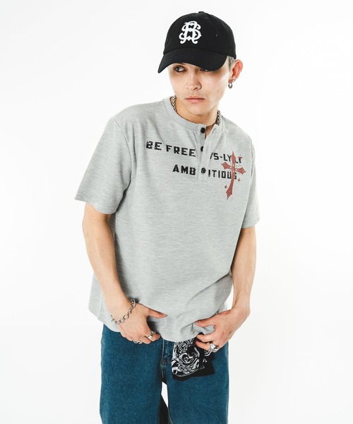 SHORT ROUND(ショートラウンド)の「SHORT ROUND/【26年春夏新作】ワッフルクロスロゴヘンリーネックT(Tシャツ/カットソー・メンズ・ブラック/杢グレー・FREE)」の18枚目の写真