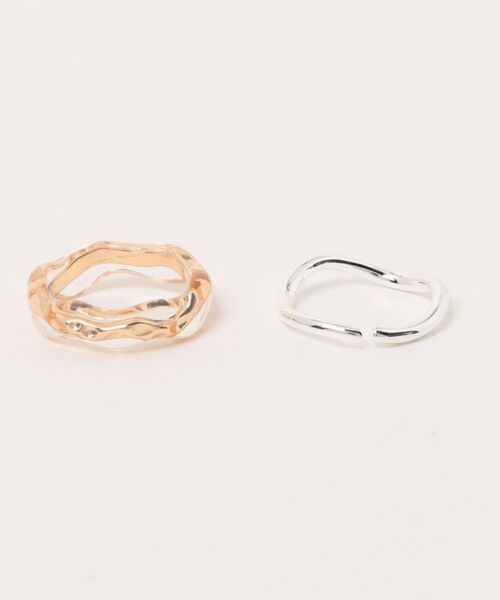 styiro(スタイロ)の「ニュアンスウェーブメタル クリアリング アクリル×メタルリングセット(リング・レディース・シルバー/ゴールド・FREE)」の16枚目の写真