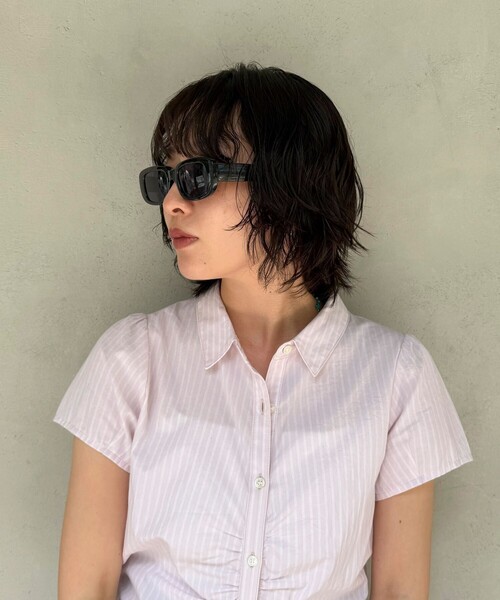 fredy emue(フレディエミュ)の「スリムスクエアサングラス(サングラス・レディース・ブラック・FREE)」の1枚目の写真