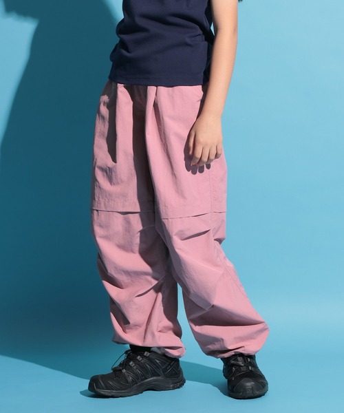 BAYFLOW(ベイフロー)の「ジュニアライン(140~160)【Howdy(ハウディ)】パラシュートパンツ(その他パンツ・キッズ・ブラック/グレイッシュベージュ/ピンク・140cm/160cm/150cm)」の3枚目の写真