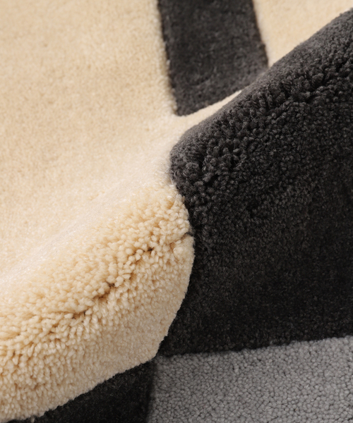 ACME FURNITURE(アクメファニチャー)の「MIDCITY RUG 120x160 ミッドシティ ラグ(ラグ/マット・レディース・ブラック・FREE)」の8枚目の写真