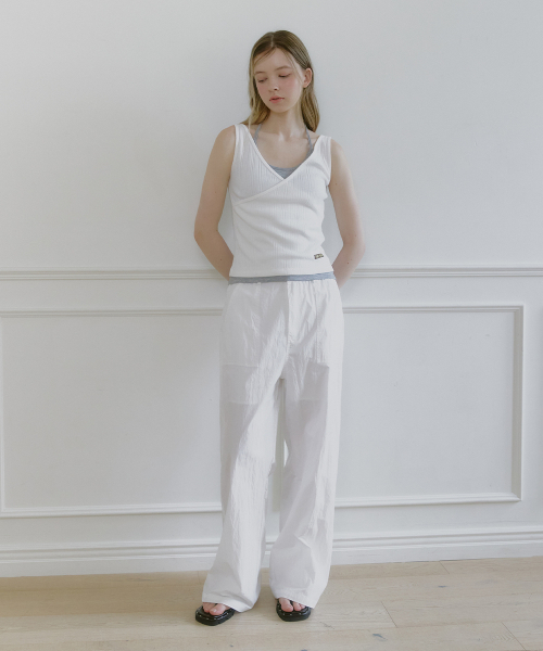 MICANE(ミケーネ)の「ローラディン ナイロンワイドパンツ(その他パンツ・レディース・ブラック/ブラウン/アイボリー・SMALL/MEDIUM/LARGE/X-LARGE/XX-LARGE/X-SMALL)」の13枚目の写真