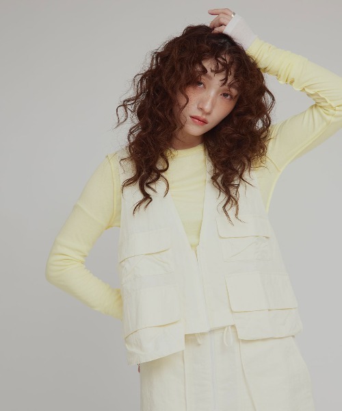 W:Huku（フーク）の「【W:Huku / 撥水 ワッシャーナイロン】フィッシャー ベスト / Washer Nylon Fisher Vest（ベスト・レディース・アイボリー/ブルーグレー/ブラック系その他・FREE）」の3枚目の写真