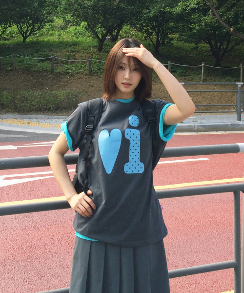 Video Jockey（ビデオジョッキー）の「ビビTシャツ [チャコール]（Tシャツ/カットソー・レディース・チャコール・X-SMALL/SMALL/MEDIUM）」の4枚目の写真