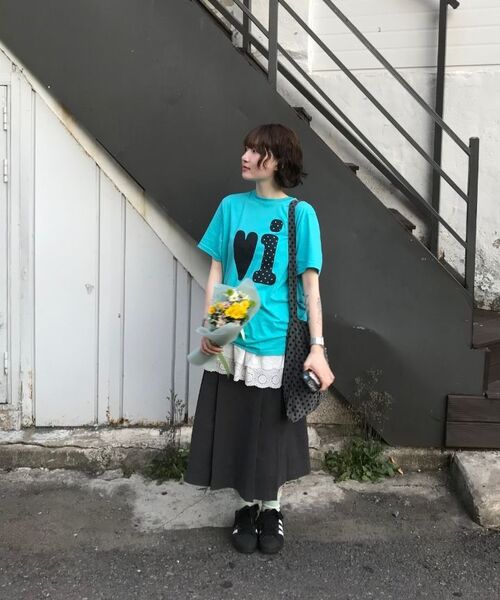 Video Jockey（ビデオジョッキー）の「ビビTシャツ [チャコール]（Tシャツ/カットソー・レディース・チャコール・X-SMALL/SMALL/MEDIUM）」の6枚目の写真