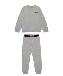 DIESEL KIDS（ディーゼルキッズ）の「DIESEL（ディーゼル）Kids & Junior ブランドロゴプリントルームウェアセット（ルームウェア/パジャマ）」