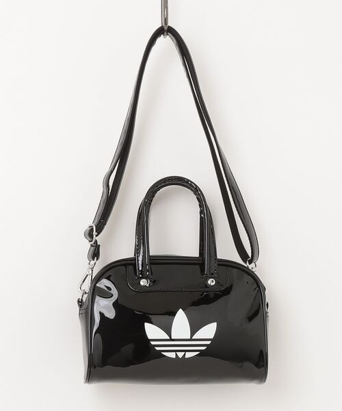 adidas（アディダス）の「adidas/アディダス　アディカラー ミニボウリングバッグ（ショルダーバッグ・レディース・ネイビー/スモークピンク/ブラック・ONE SIZE）」の2枚目の写真