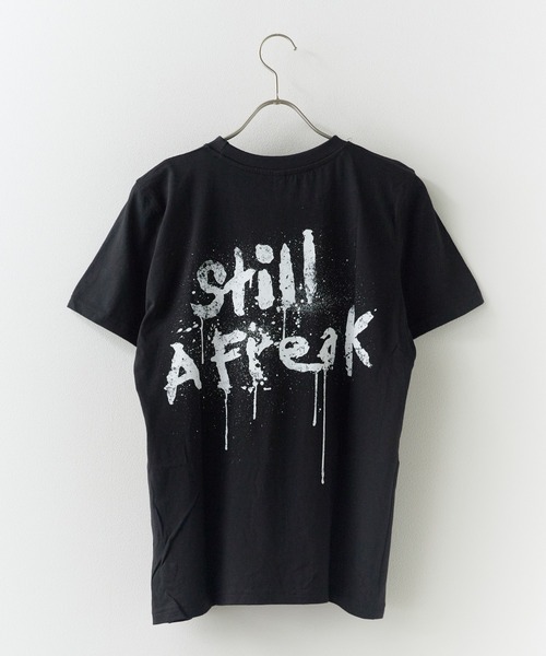 ROOPTOKYO(ループトウキョウ)の「KORN/コーン UNISEX T-SHIRT: STILL A FREAK (BLACK) (BACK PRINT) バンドTシャツ プリントTシャツ 半袖 ロック ストリート メンズ レディース 秋 秋服 2026年秋冬(Tシャツ/カットソー・メンズ・ブラック・S/M/L/XL)」の2枚目の写真