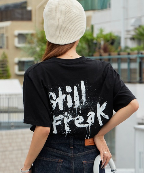 ROOPTOKYO(ループトウキョウ)の「KORN/コーン UNISEX T-SHIRT: STILL A FREAK (BLACK) (BACK PRINT) バンドTシャツ プリントTシャツ 半袖 ロック ストリート メンズ レディース 秋 秋服 2026年秋冬(Tシャツ/カットソー・メンズ・ブラック・S/M/L/XL)」の16枚目の写真
