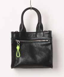 MANIUNO（マニウノ）の「MANIUNO(マニウノ) Oil leather　レザースクエアミニトート（S）（トートバッグ）」