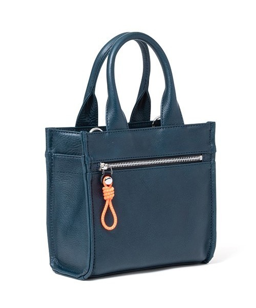 MANIUNO(マニウノ)の「MANIUNO(マニウノ) Oil leather レザースクエアミニトート(S)(トートバッグ・メンズ・ネイビー/ブラック・FREE)」の18枚目の写真
