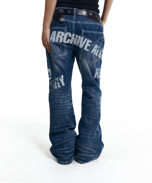 AAKAM(アーカム)の「Typo Flare Denim Pants (Blue)(デニムパンツ・レディース・その他・1/2)」の5枚目の写真