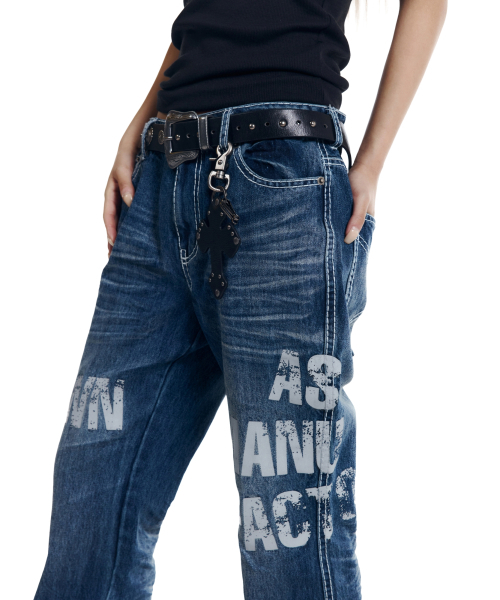 AAKAM(アーカム)の「Typo Flare Denim Pants (Blue)(デニムパンツ・レディース・その他・1/2)」の6枚目の写真