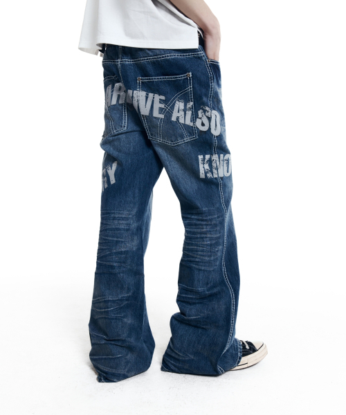 AAKAM(アーカム)の「Typo Flare Denim Pants (Blue)(デニムパンツ・レディース・その他・1/2)」の11枚目の写真