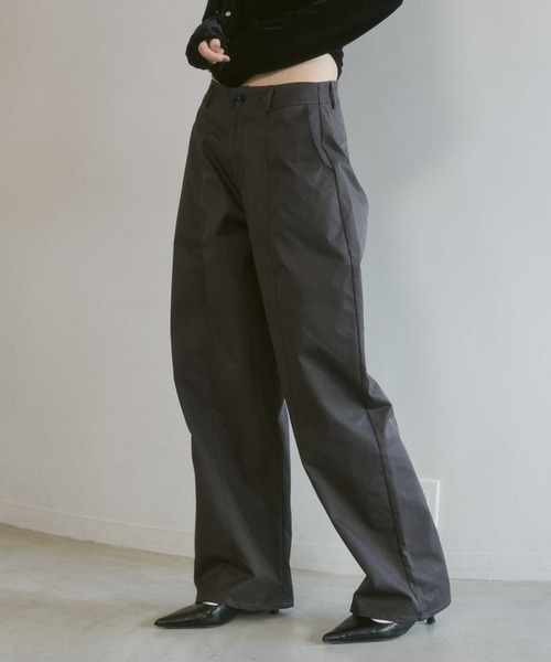 ELTONE(エルトーン)の「ローライズカーブパンツ(その他パンツ・レディース・ネイビー/ブラウン・SMALL/MEDIUM)」の2枚目の写真