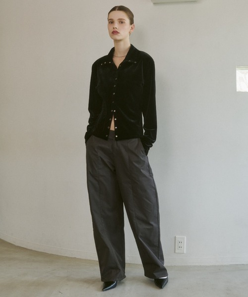 ELTONE(エルトーン)の「ローライズカーブパンツ(その他パンツ・レディース・ネイビー/ブラウン・SMALL/MEDIUM)」の8枚目の写真