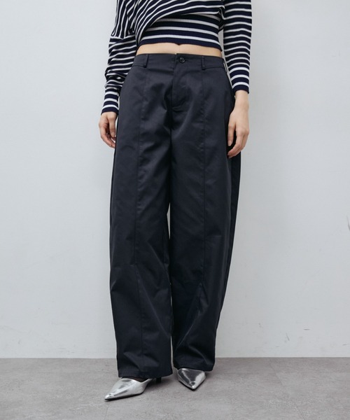 ELTONE(エルトーン)の「ローライズカーブパンツ(その他パンツ・レディース・ネイビー/ブラウン・SMALL/MEDIUM)」の15枚目の写真