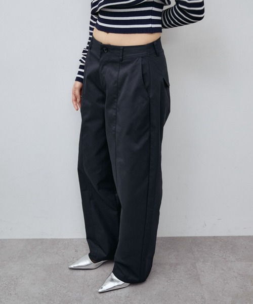 ELTONE(エルトーン)の「ローライズカーブパンツ(その他パンツ・レディース・ネイビー/ブラウン・SMALL/MEDIUM)」の14枚目の写真