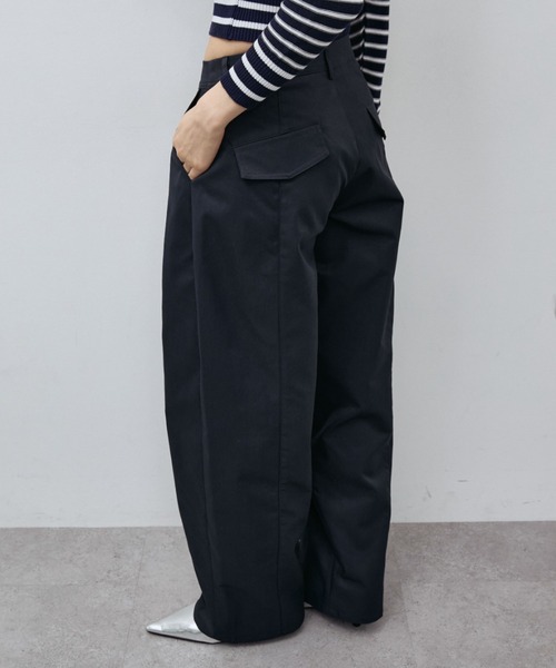 ELTONE(エルトーン)の「ローライズカーブパンツ(その他パンツ・レディース・ネイビー/ブラウン・SMALL/MEDIUM)」の16枚目の写真