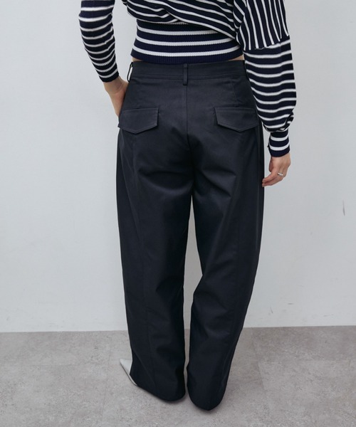 ELTONE(エルトーン)の「ローライズカーブパンツ(その他パンツ・レディース・ネイビー/ブラウン・SMALL/MEDIUM)」の17枚目の写真