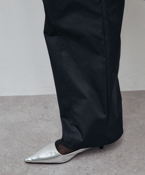 ELTONE(エルトーン)の「ローライズカーブパンツ(その他パンツ・レディース・ネイビー/ブラウン・SMALL/MEDIUM)」の19枚目の写真