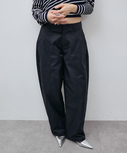 ELTONE(エルトーン)の「ローライズカーブパンツ(その他パンツ・レディース・ネイビー/ブラウン・SMALL/MEDIUM)」の13枚目の写真