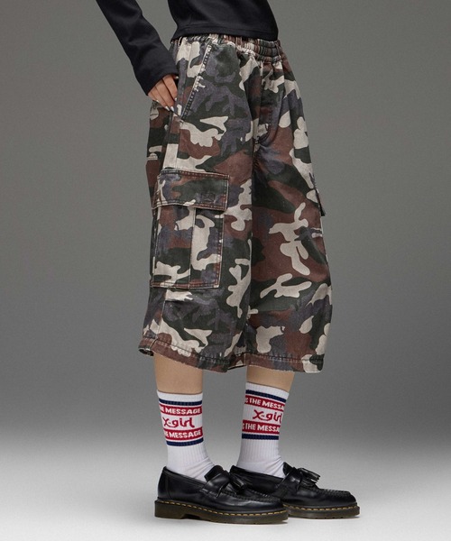 X-girl(エックスガール)の「JERSEY MIX 2WAY WIDE LEG CARGO PANTS(カーゴパンツ・レディース・レオパード/カモフラージュ・S/M)」の5枚目の写真