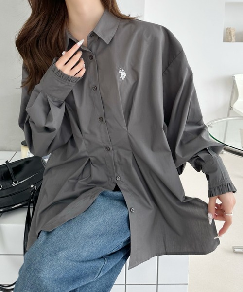 U.S. POLO ASSN.(ユーエスポロアッスン)の「【Ada.別注 U.S. POLO ASSN.】 オーバーサイズ ウエストタック デザイン ミドル丈 シャツ(シャツ/ブラウス・レディース・ブルー/チャコール/ホワイト・M/S)」の22枚目の写真