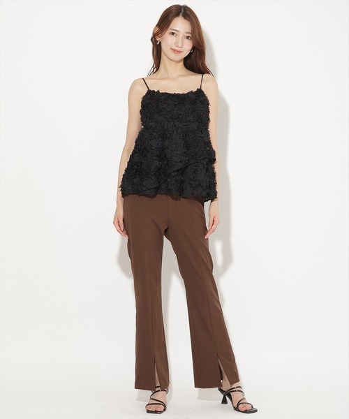 AND COUTURE(アンドクチュール)の「センタースリットストレッチパンツ(その他パンツ・レディース・ブラック/ブラウン・SMALL/MEDIUM)」の2枚目の写真