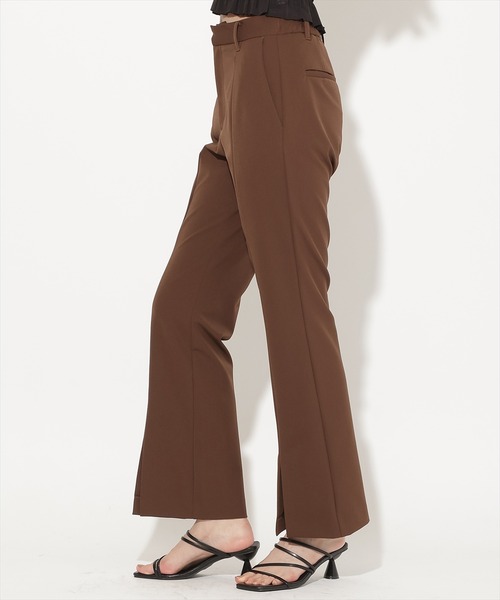 AND COUTURE(アンドクチュール)の「センタースリットストレッチパンツ(その他パンツ・レディース・ブラック/ブラウン・SMALL/MEDIUM)」の10枚目の写真
