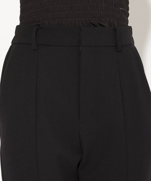 AND COUTURE(アンドクチュール)の「センタースリットストレッチパンツ(その他パンツ・レディース・ブラック/ブラウン・SMALL/MEDIUM)」の6枚目の写真