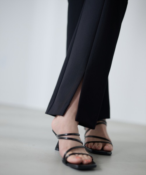 AND COUTURE(アンドクチュール)の「センタースリットストレッチパンツ(その他パンツ・レディース・ブラック/ブラウン・SMALL/MEDIUM)」の13枚目の写真