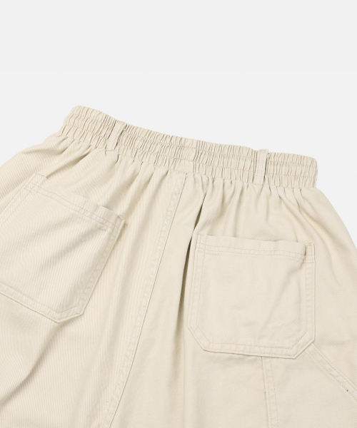 And Again(アンドアゲイン)の「Soft Carpenter Bermuda Pants(その他パンツ・レディース・アイボリー/ブラウン/カーキ/ブラック・FREE)」の13枚目の写真