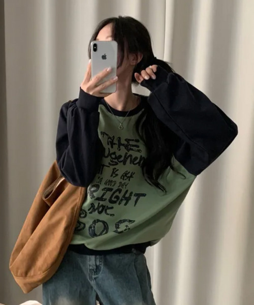 VIVID LADY(ビビッドレディー)の「ヴィンテージロゴ 配色ラグラン スウェットトップス(スウェット・レディース・ワイン/ブラウン/ネイビー/ブラック・FREE)」の10枚目の写真