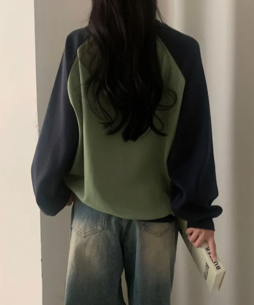 VIVID LADY(ビビッドレディー)の「ヴィンテージロゴ 配色ラグラン スウェットトップス(スウェット・レディース・ワイン/ブラウン/ネイビー/ブラック・FREE)」の13枚目の写真
