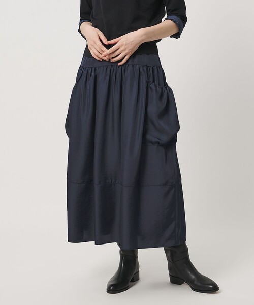 UNITED ARROWS(ユナイテッドアローズ)の「シルクライク ティアード スカート ‐ウォッシャブル‐(スカート・レディース・ネイビー/その他1・36/38)」の1枚目の写真