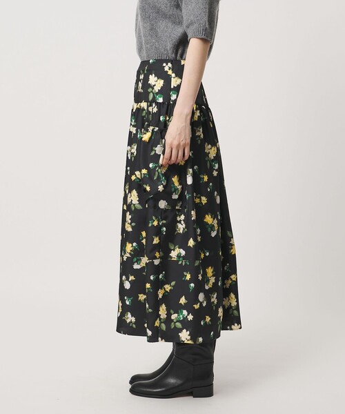 UNITED ARROWS(ユナイテッドアローズ)の「シルクライク ティアード スカート ‐ウォッシャブル‐(スカート・レディース・ネイビー/その他1・36/38)」の10枚目の写真