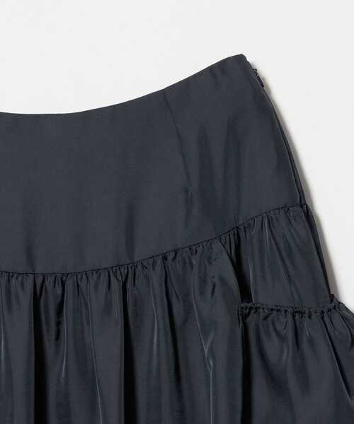 UNITED ARROWS(ユナイテッドアローズ)の「シルクライク ティアード スカート ‐ウォッシャブル‐(スカート・レディース・ネイビー/その他1・36/38)」の14枚目の写真
