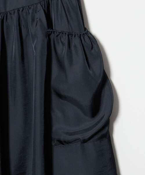 UNITED ARROWS(ユナイテッドアローズ)の「シルクライク ティアード スカート ‐ウォッシャブル‐(スカート・レディース・ネイビー/その他1・36/38)」の15枚目の写真