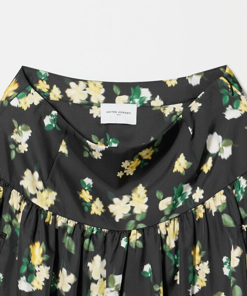 UNITED ARROWS(ユナイテッドアローズ)の「シルクライク ティアード スカート ‐ウォッシャブル‐(スカート・レディース・ネイビー/その他1・36/38)」の21枚目の写真