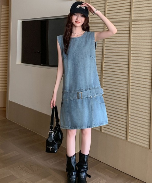 Aelina（エリナ）の「リラックスノースリーブデニムワンピース（ワンピース・レディース・ブルー・S/M/L）」の11枚目の写真