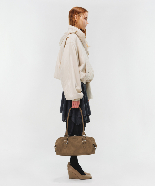 FENNEC(フェネック)の「SOTY BUCKLE BAG - PEBBLE CAMEL(ショルダーバッグ・レディース・その他・FREE)」の10枚目の写真