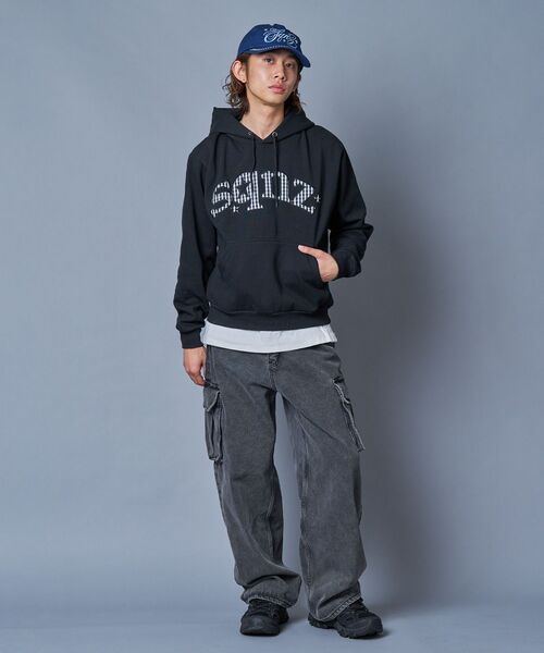 SEQUENZ(シークエンズ)の「※WEB限定 / チェック柄ワッペン / 短丈裏起毛ジップパーカー / sqnzgingham applique pk(パーカー・メンズ・ブラック/ブルー/ライトピンク/ブラウン・SMALL/MEDIUM/LARGE)」の17枚目の写真