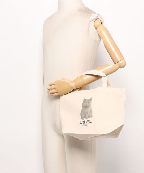 Moftique(モフティック)の「Moftique(モフティック) トートバッグ キャンバス マチ有 ブリティッシュショートヘアー 猫 プリント SMサイズ ユニセックス(トートバッグ・レディース・ナチュラル・FREE)」の4枚目の写真