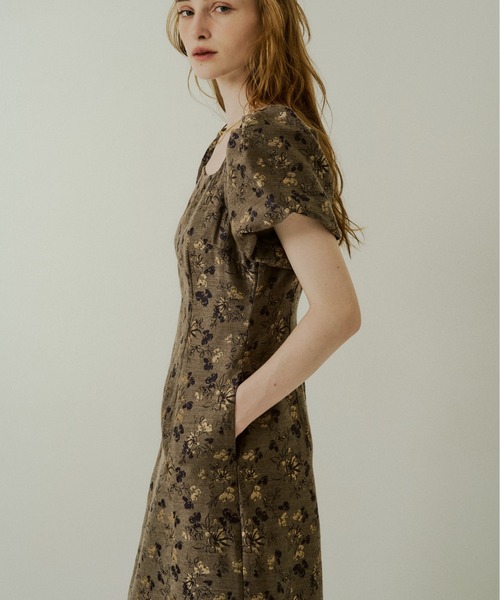 LE'RURE(リルアー)の「Silk jacquard dress(ドレス・レディース・ベージュ系/ダークネイビー・TALL/MEDIUM/SMALL)」の21枚目の写真